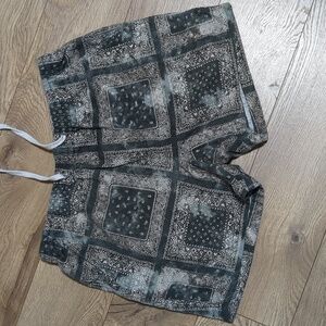 TODD SNYDER Bandana Print Green Men's shorts Size Medium